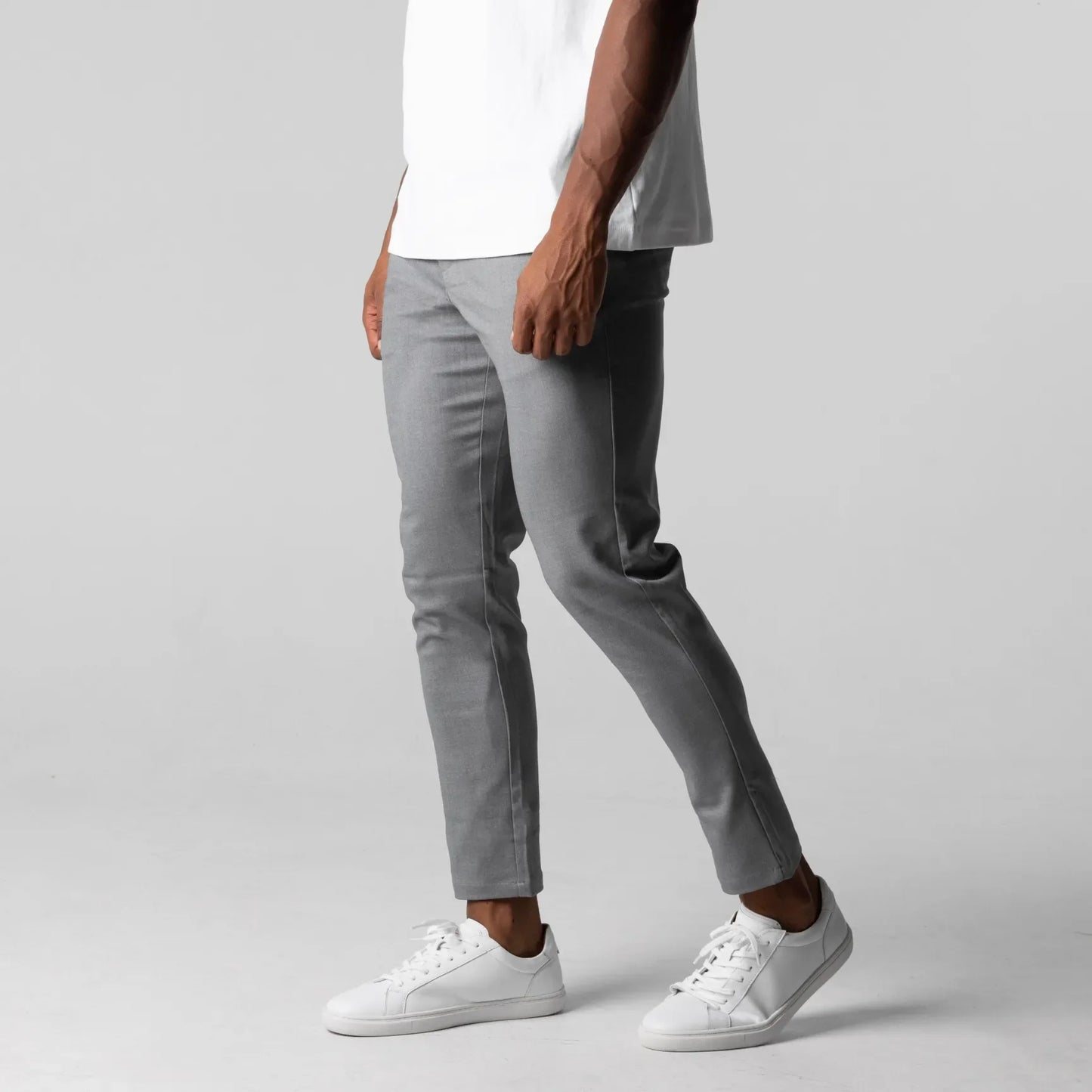 Chino Elástico Premium Gris
