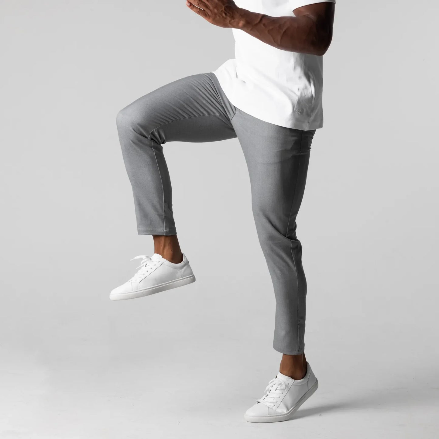 Chino Elástico Premium Gris